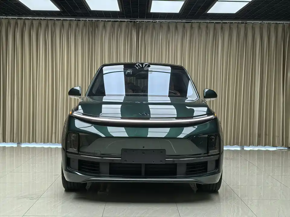 Li Auto Ideal L8