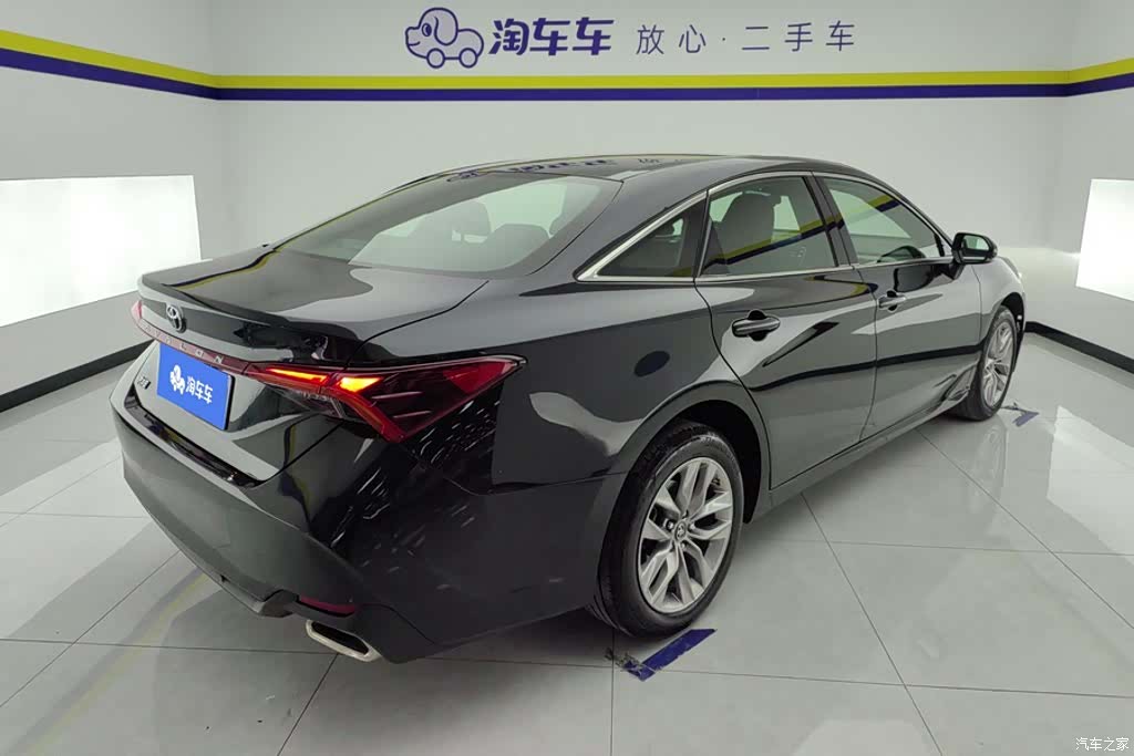 Toyota Avalon, 2020 3