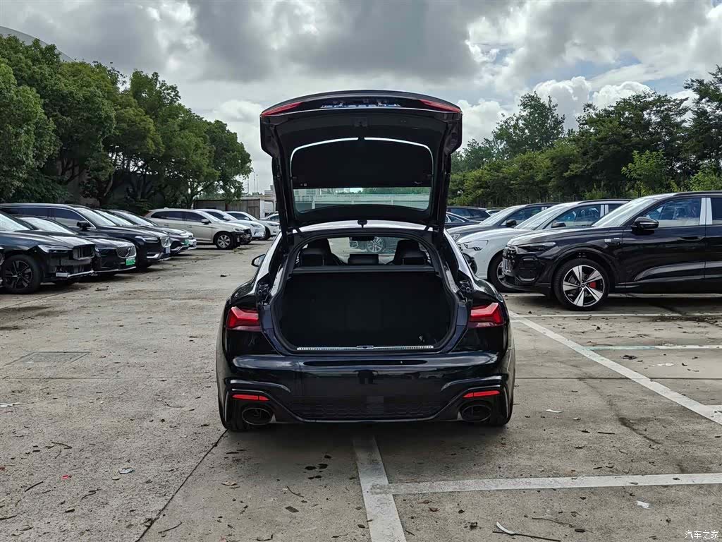 Audi RS, 2025 6