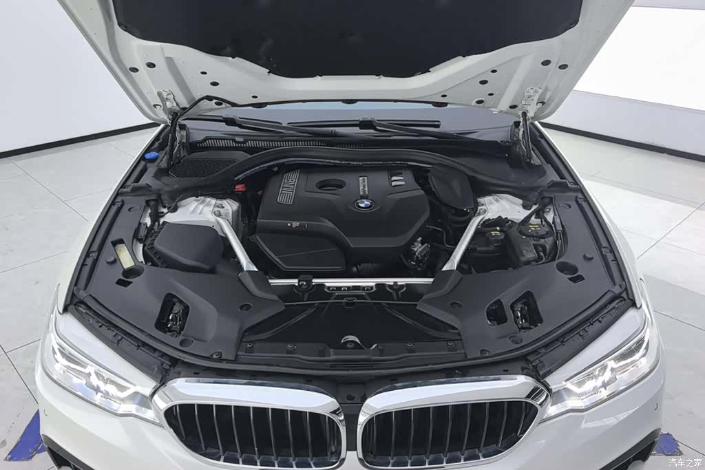 BMW 5 Series, 2018 10