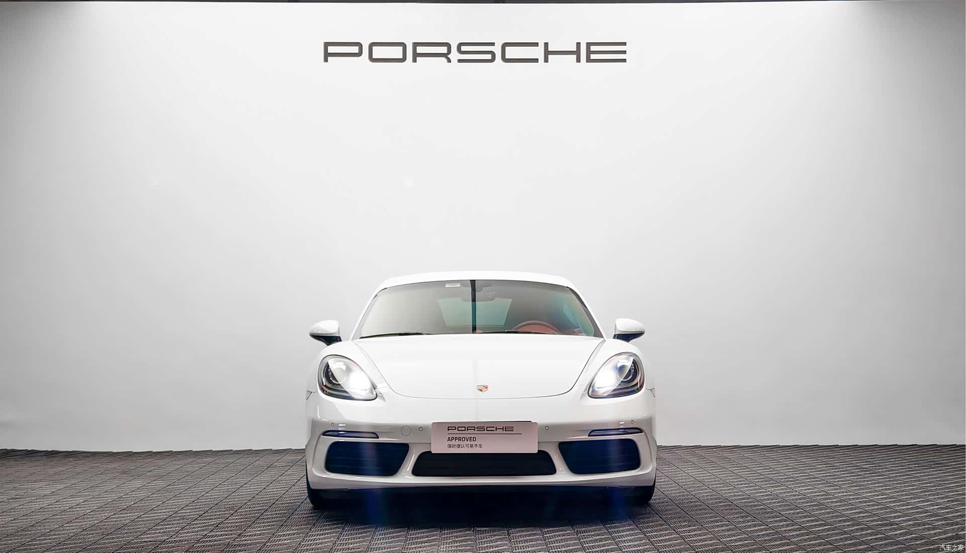 Porsche Cayman, 2025 2