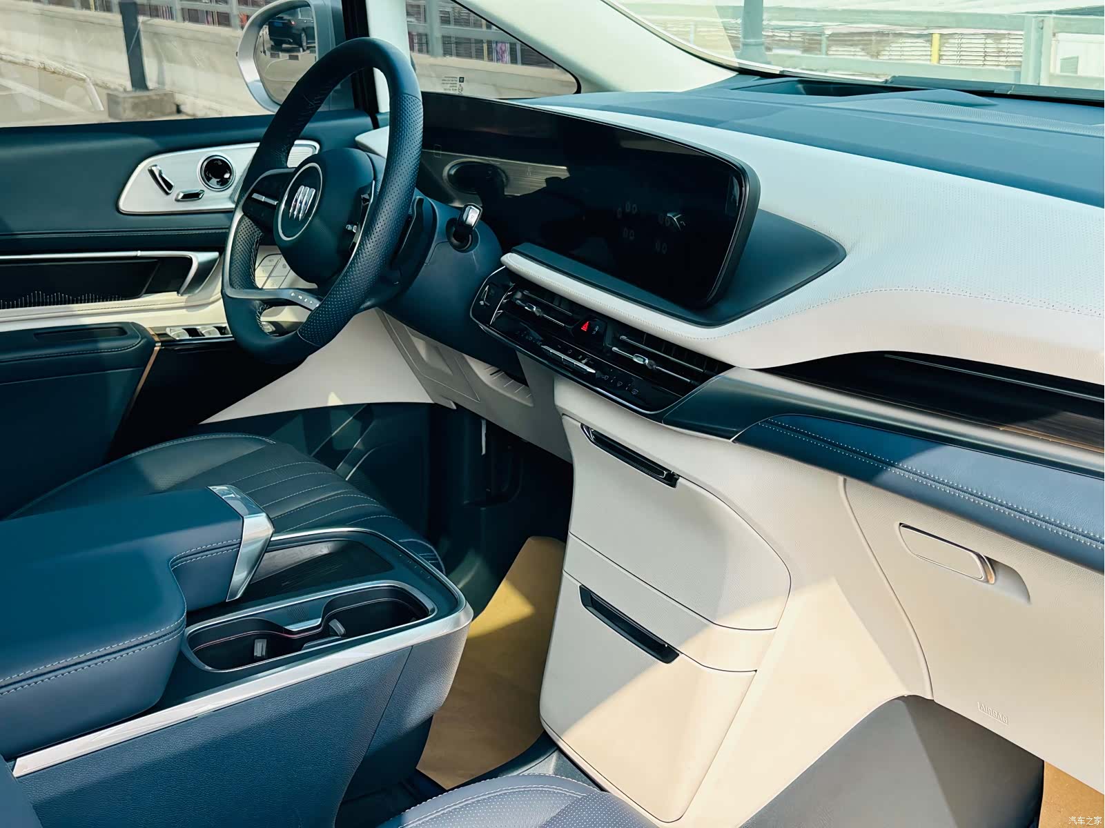 Buick Century, 2025 36