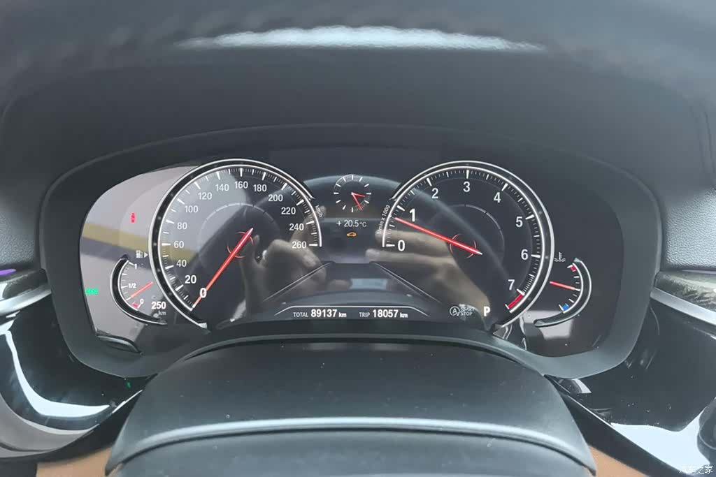 BMW 5 Series, 2018 14