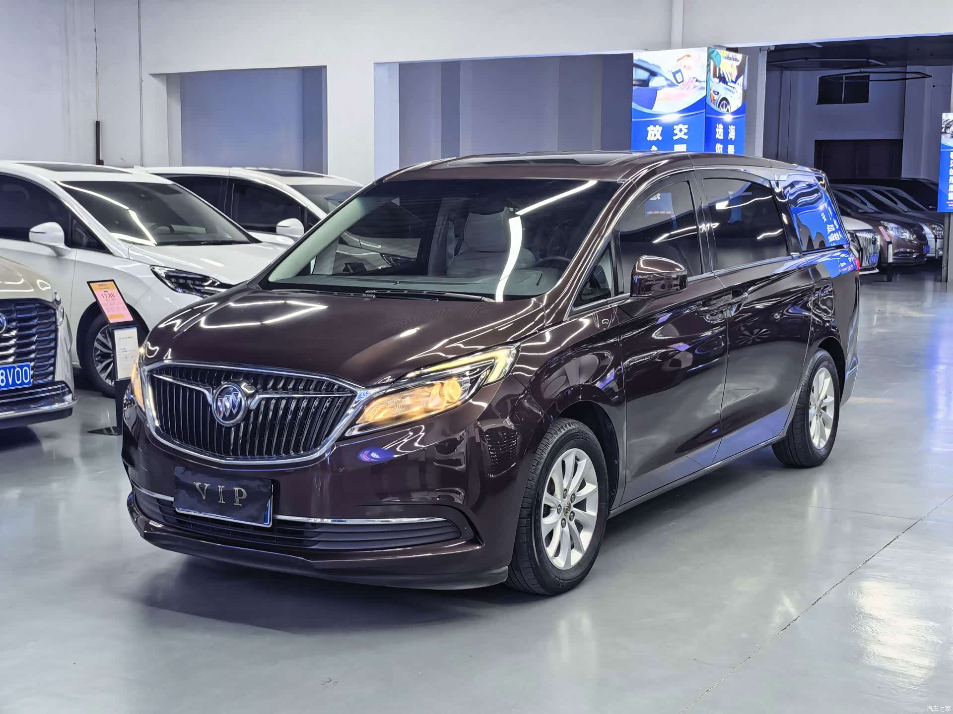 Buick GL8, 2019 1