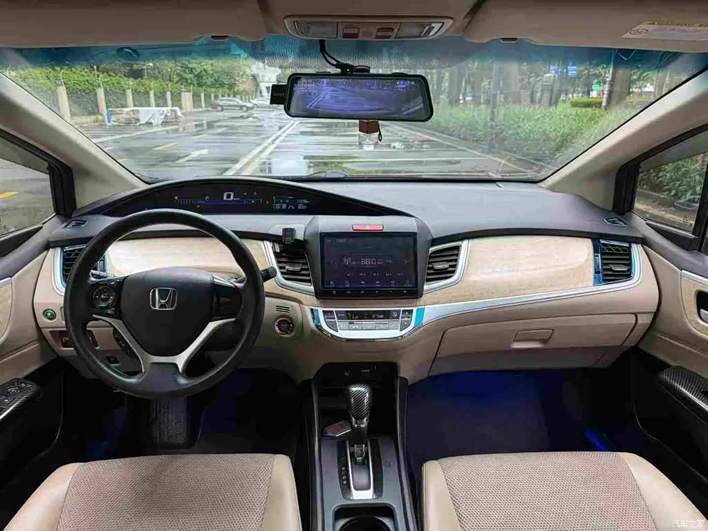 Honda Jade, 2016 6