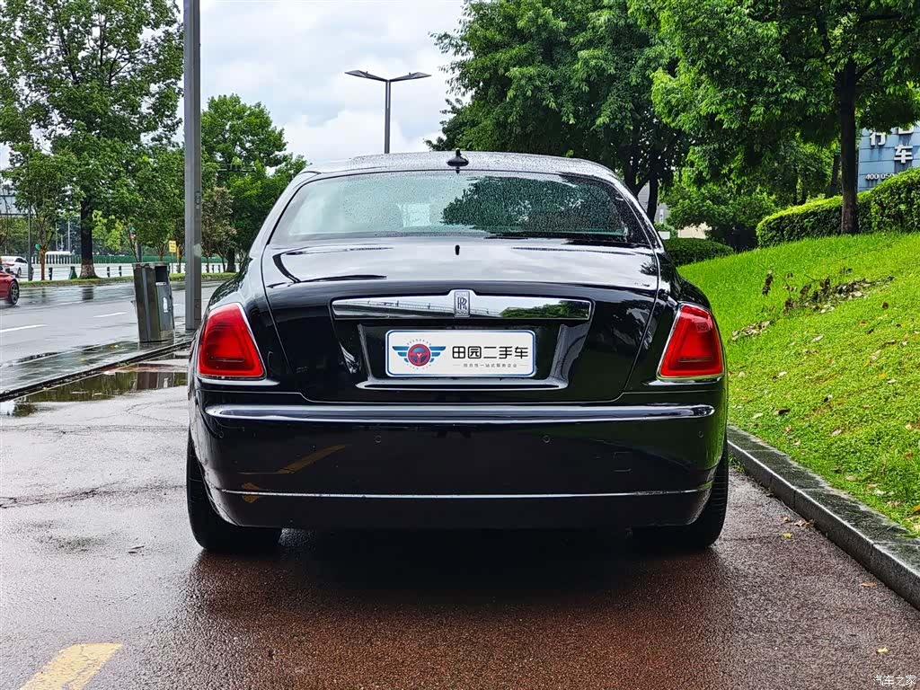 Rolls-Royce Ghost, 2012 все фото