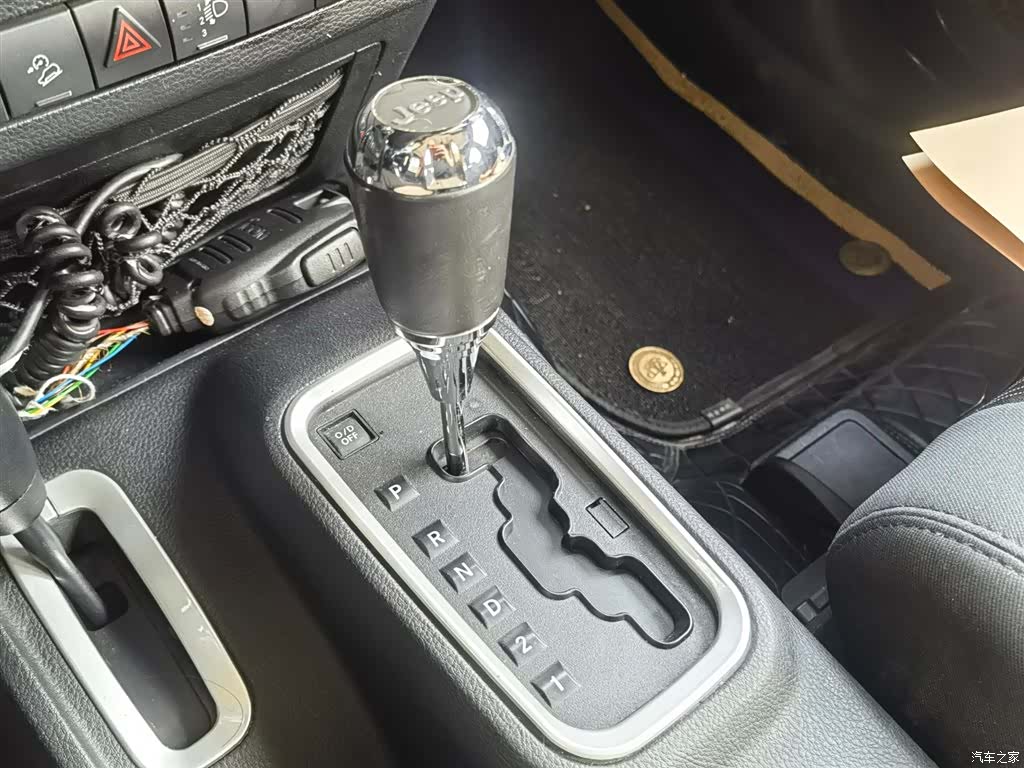 Jeep Wrangler, 2011 14