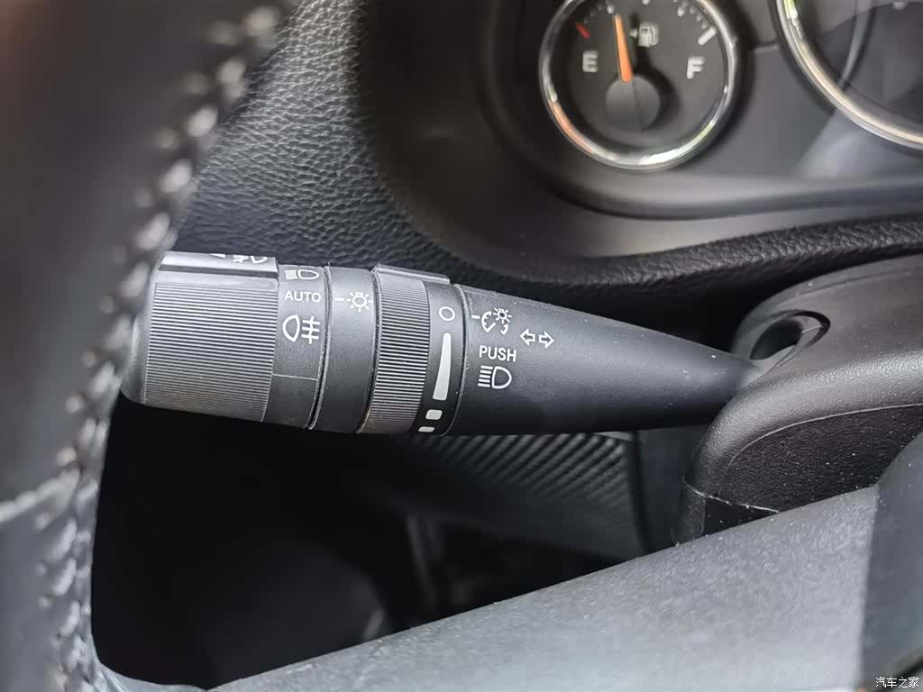 Jeep Wrangler, 2011 18