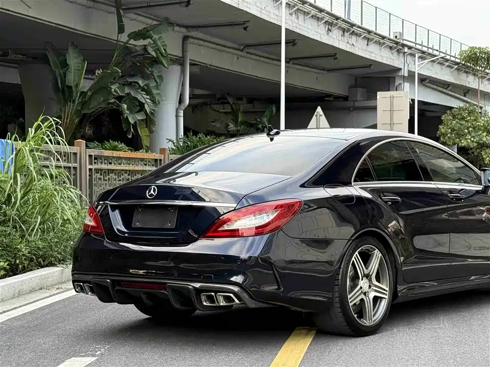 Mercedes-Benz CLS