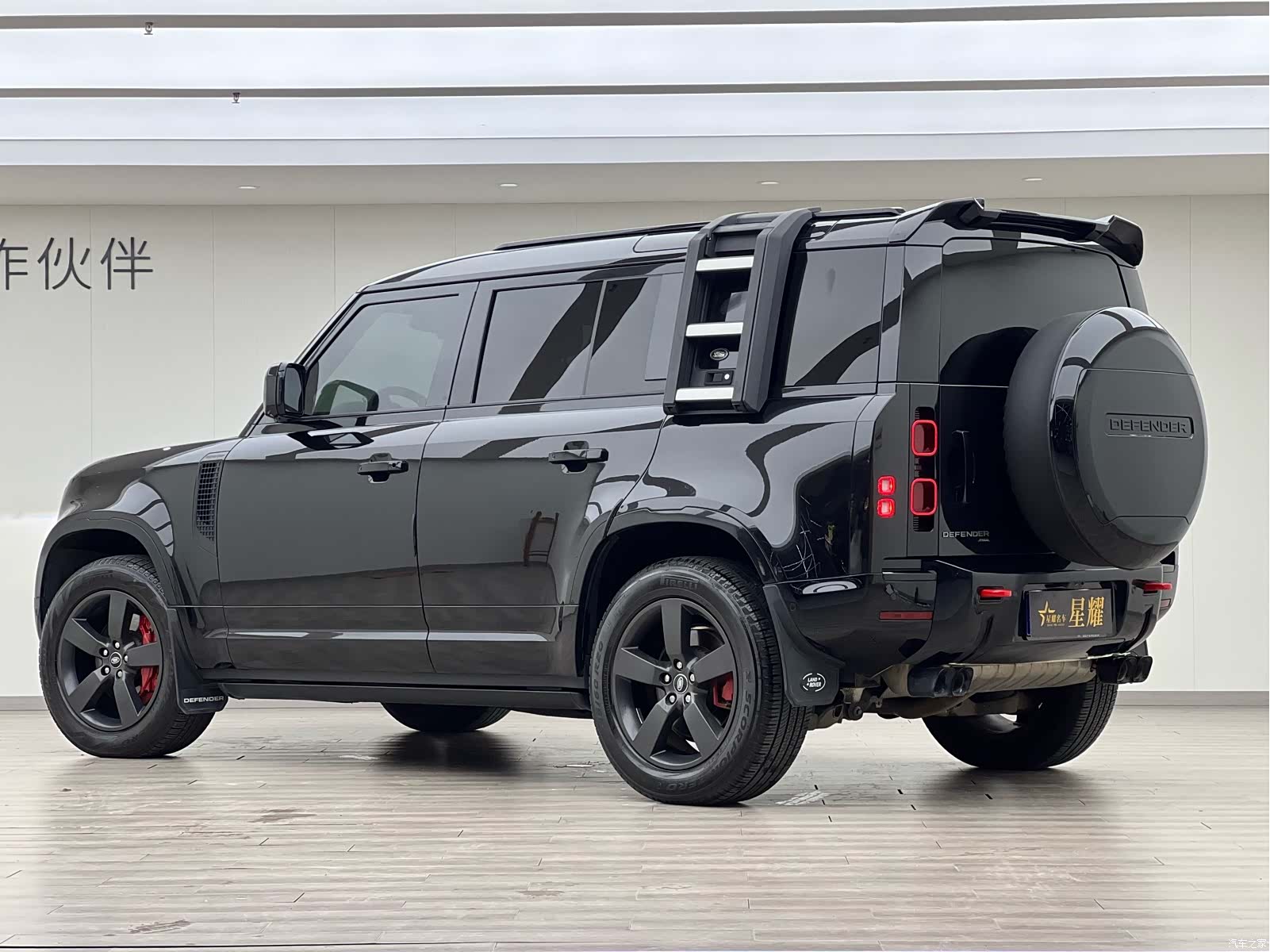 Land Rover Defender, 2022 4
