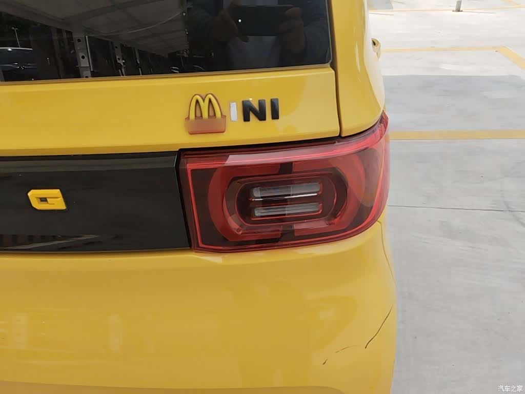Wuling MINIEV, 2021 8