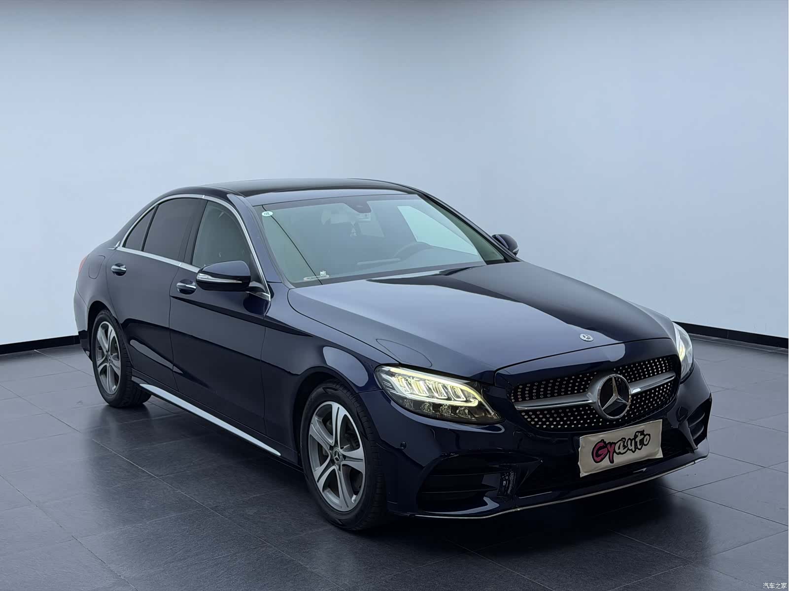 Mercedes-Benz C-Class, 2019 3