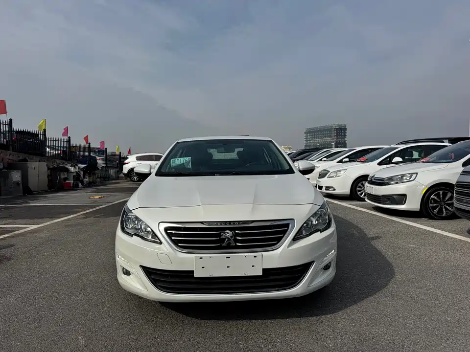 Peugeot 408