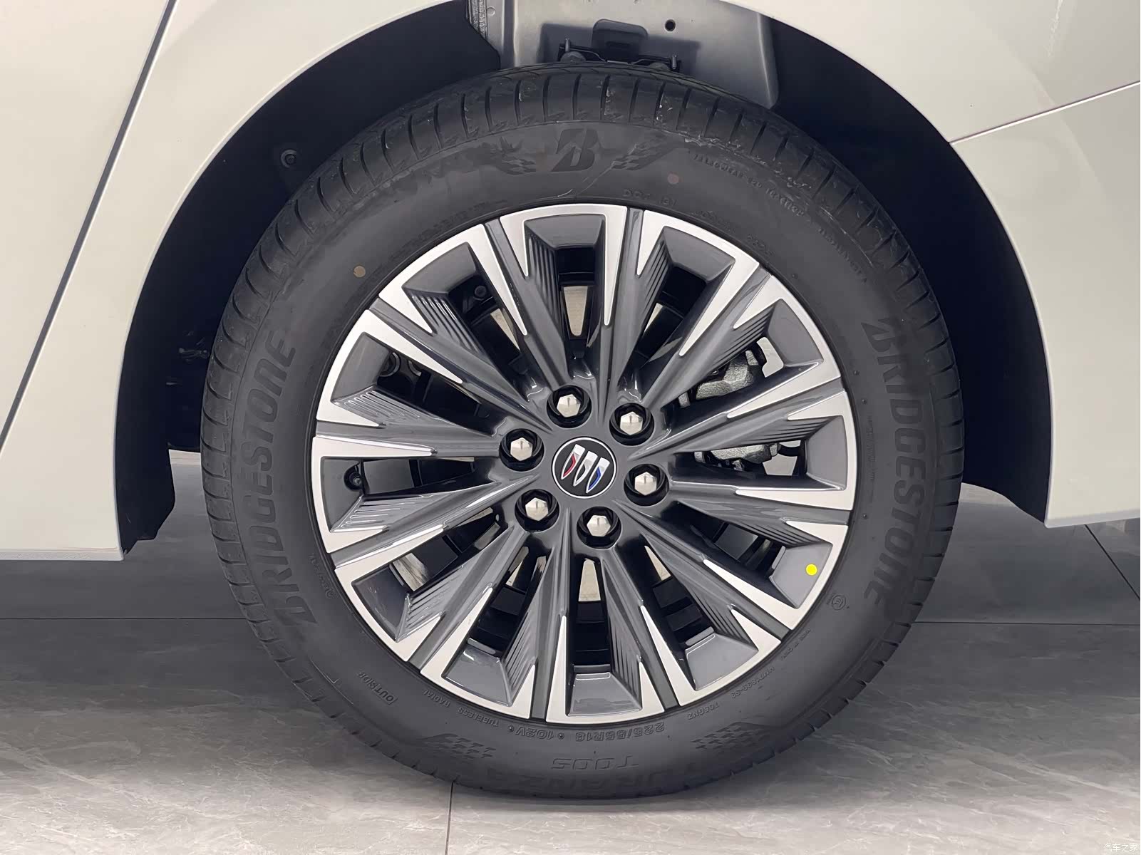 Buick GL8, 2025 19