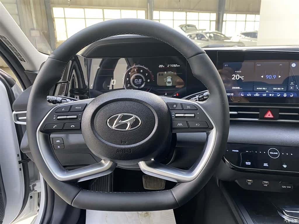 Hyundai Elantra, 2022 18