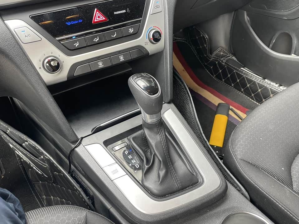 Hyundai Lead Hyundai Lead