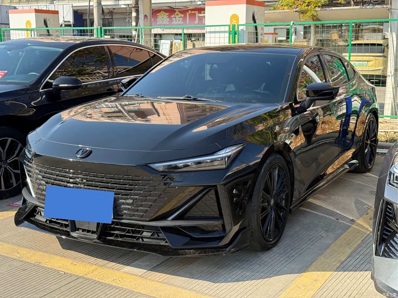 Changan UNI-V, 2023 1