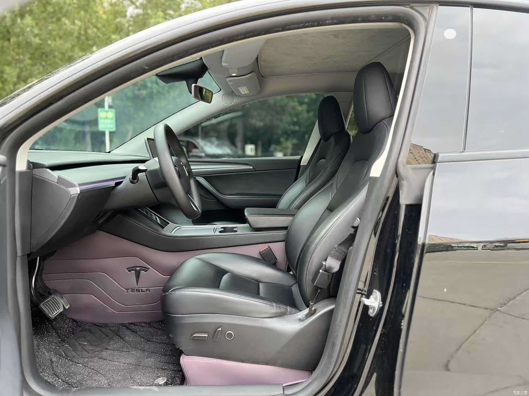 Tesla Model Y, 2023 4