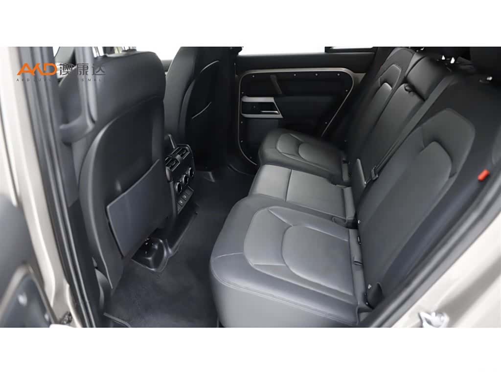 Land Rover Defender, 2022 7