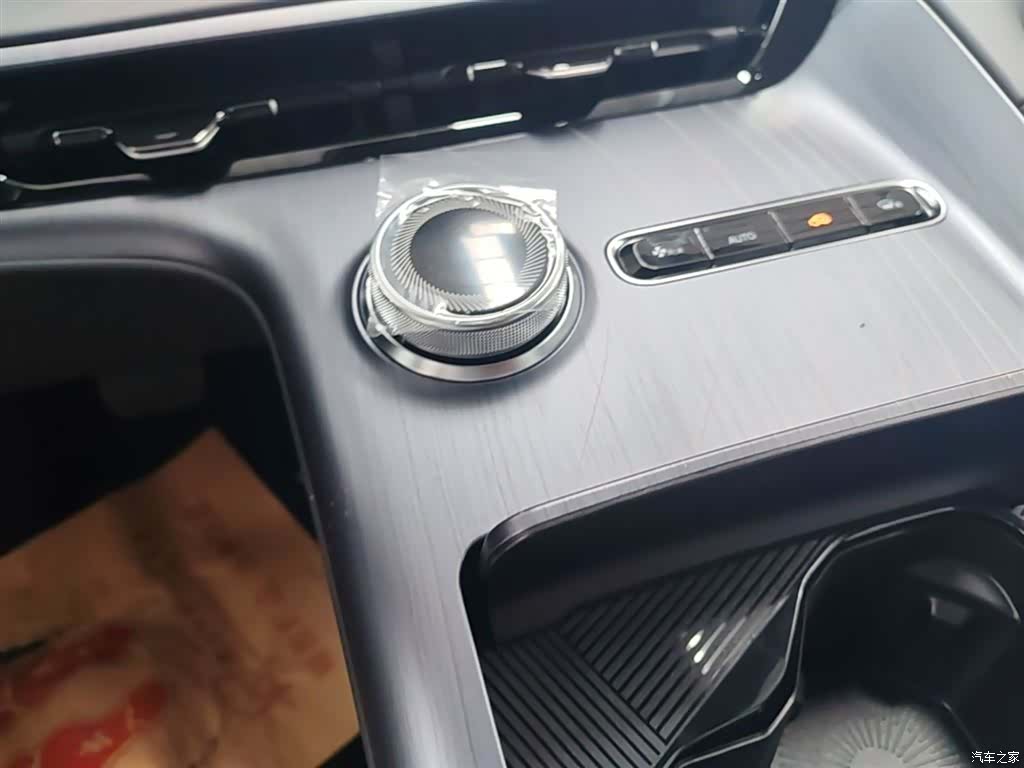 Geely Galaxy E5, 2026 14