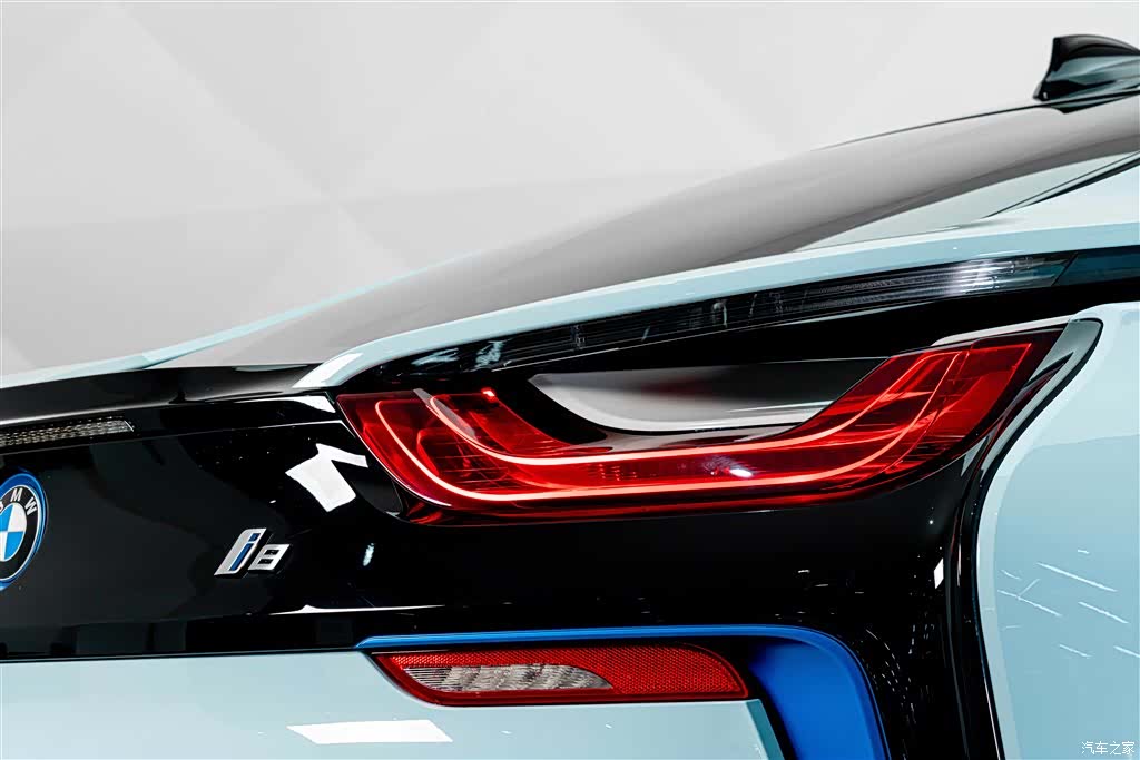 BMW i8, 2019 14