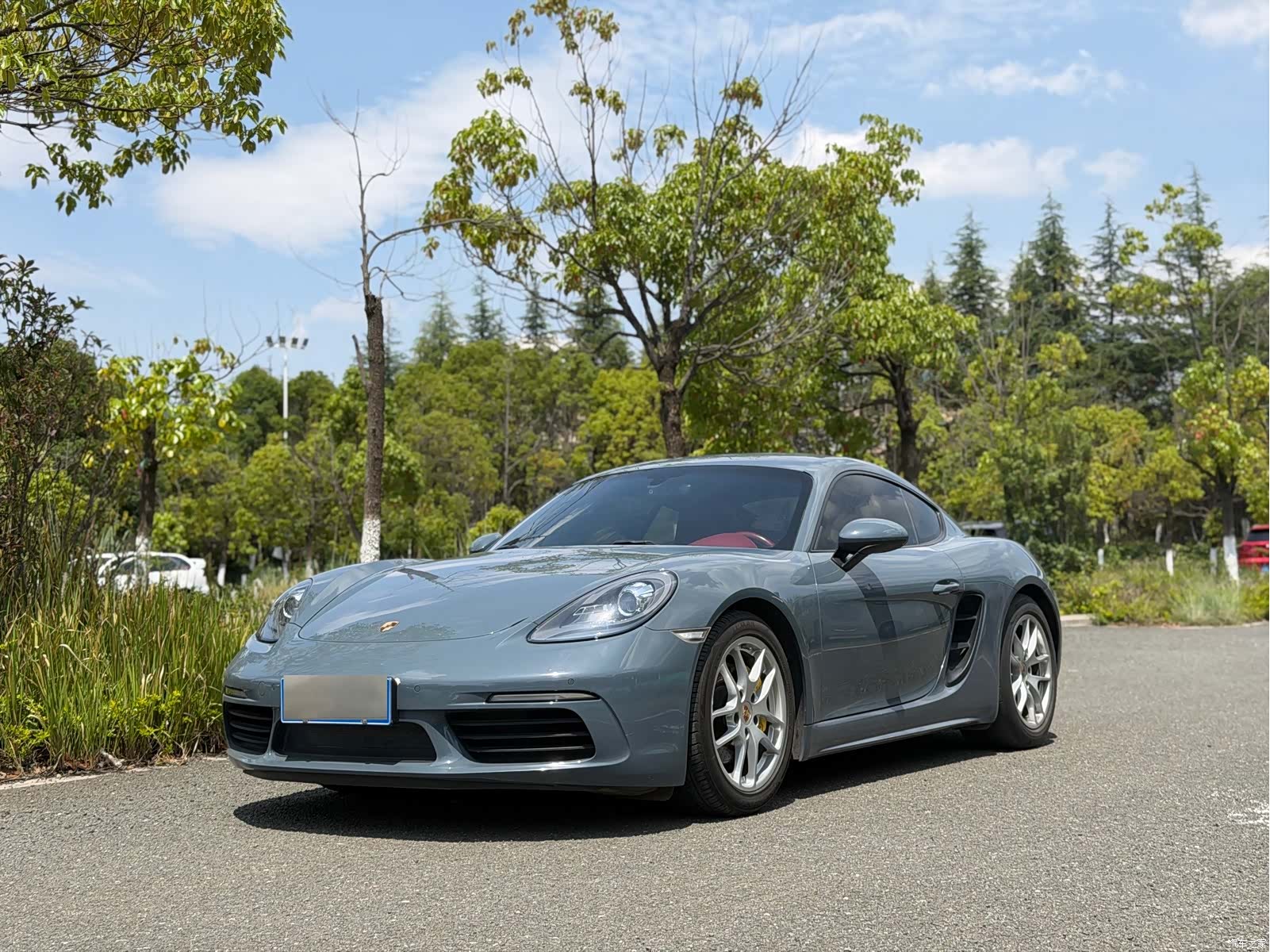 Porsche Cayman, 2018 1