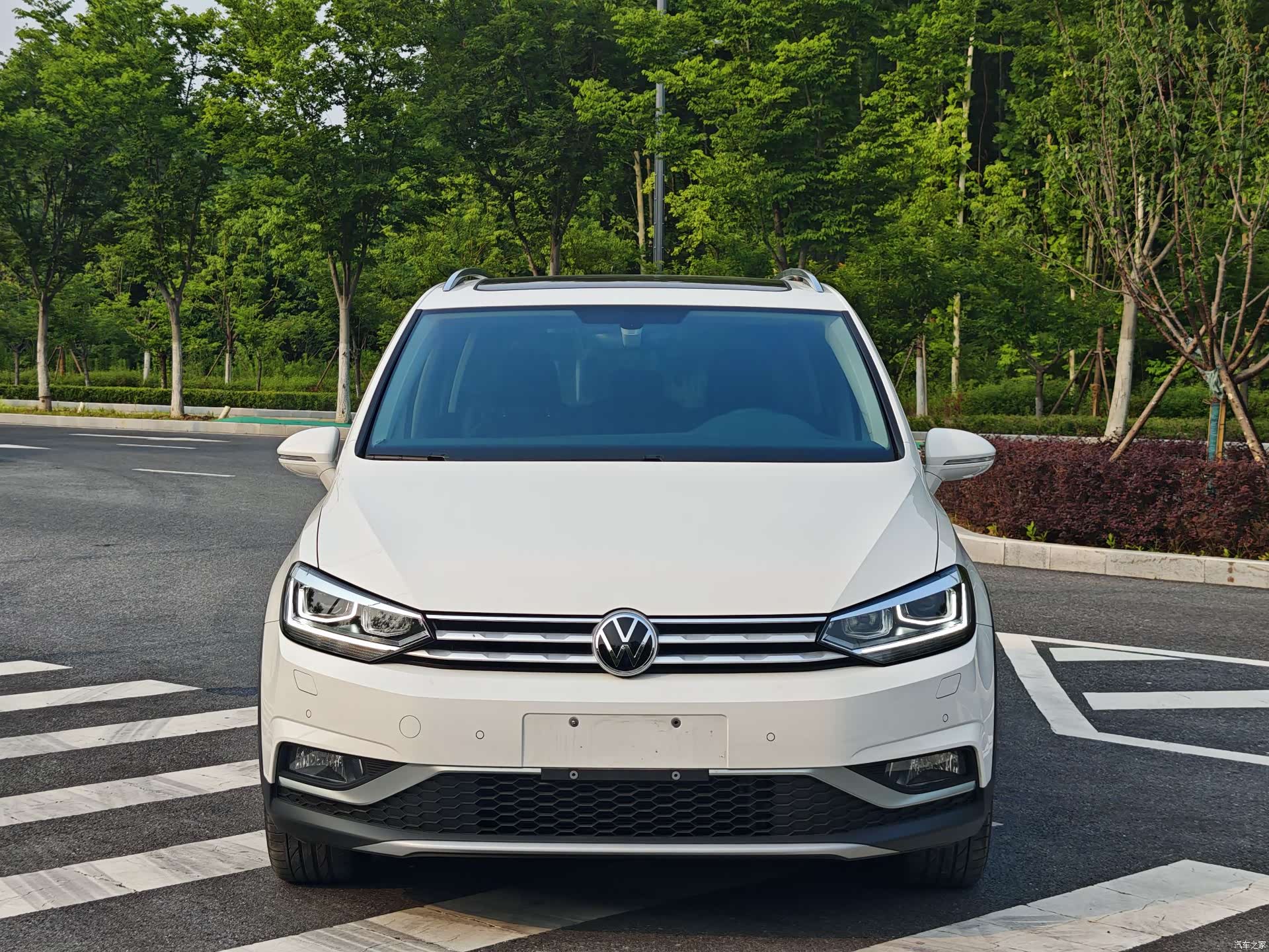 Volkswagen L, 2023 2