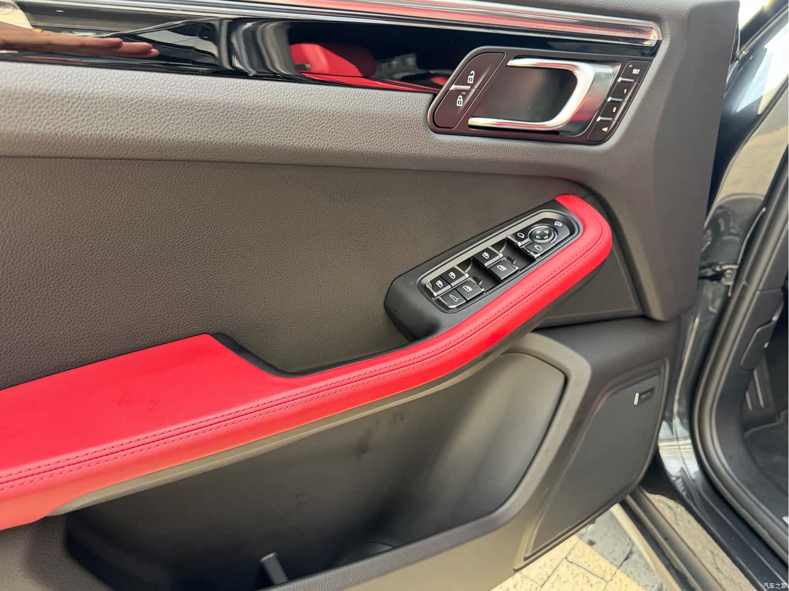 Porsche Macan, 2025 13