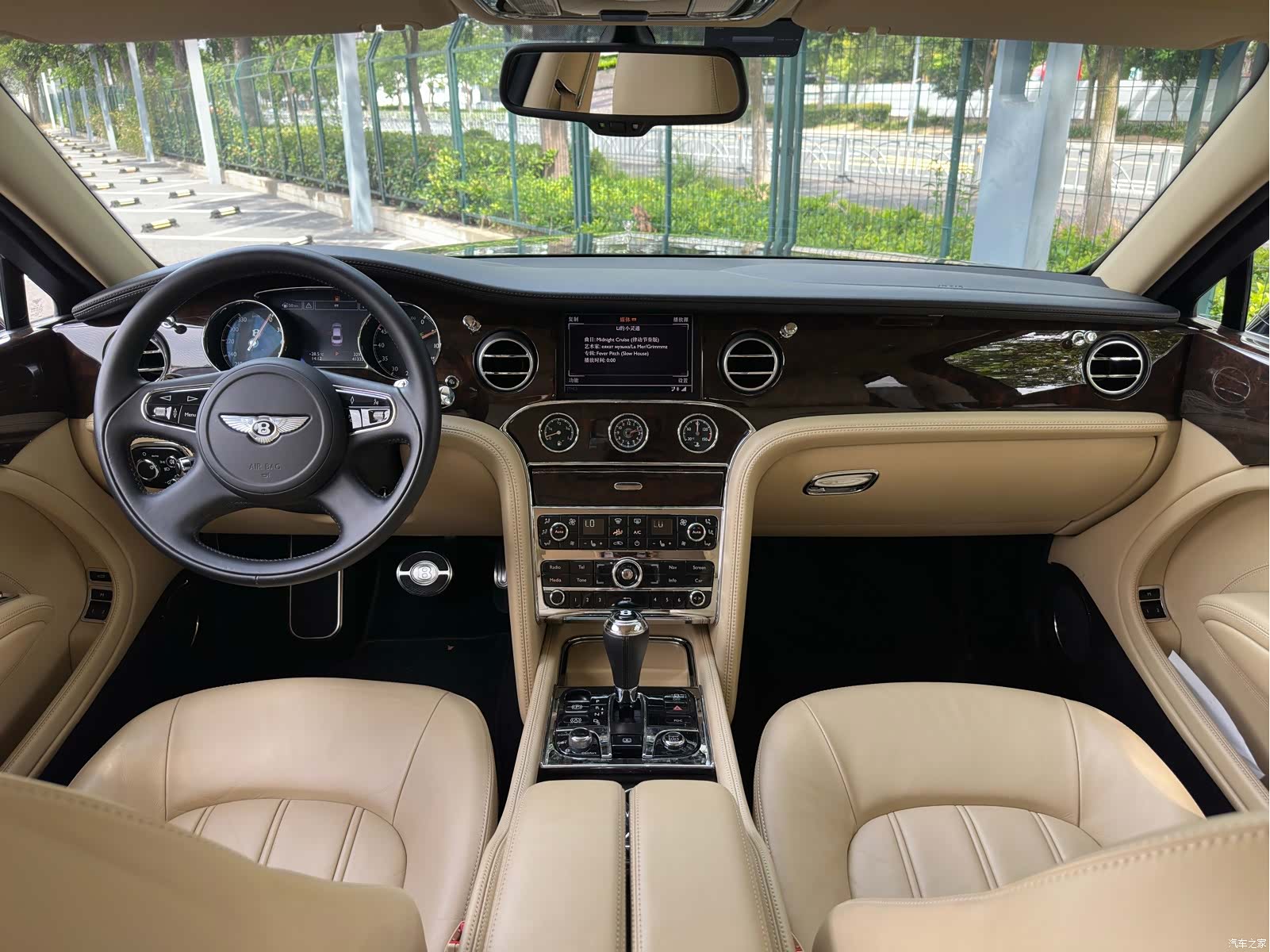 Bentley Mulsanne, 2016 20