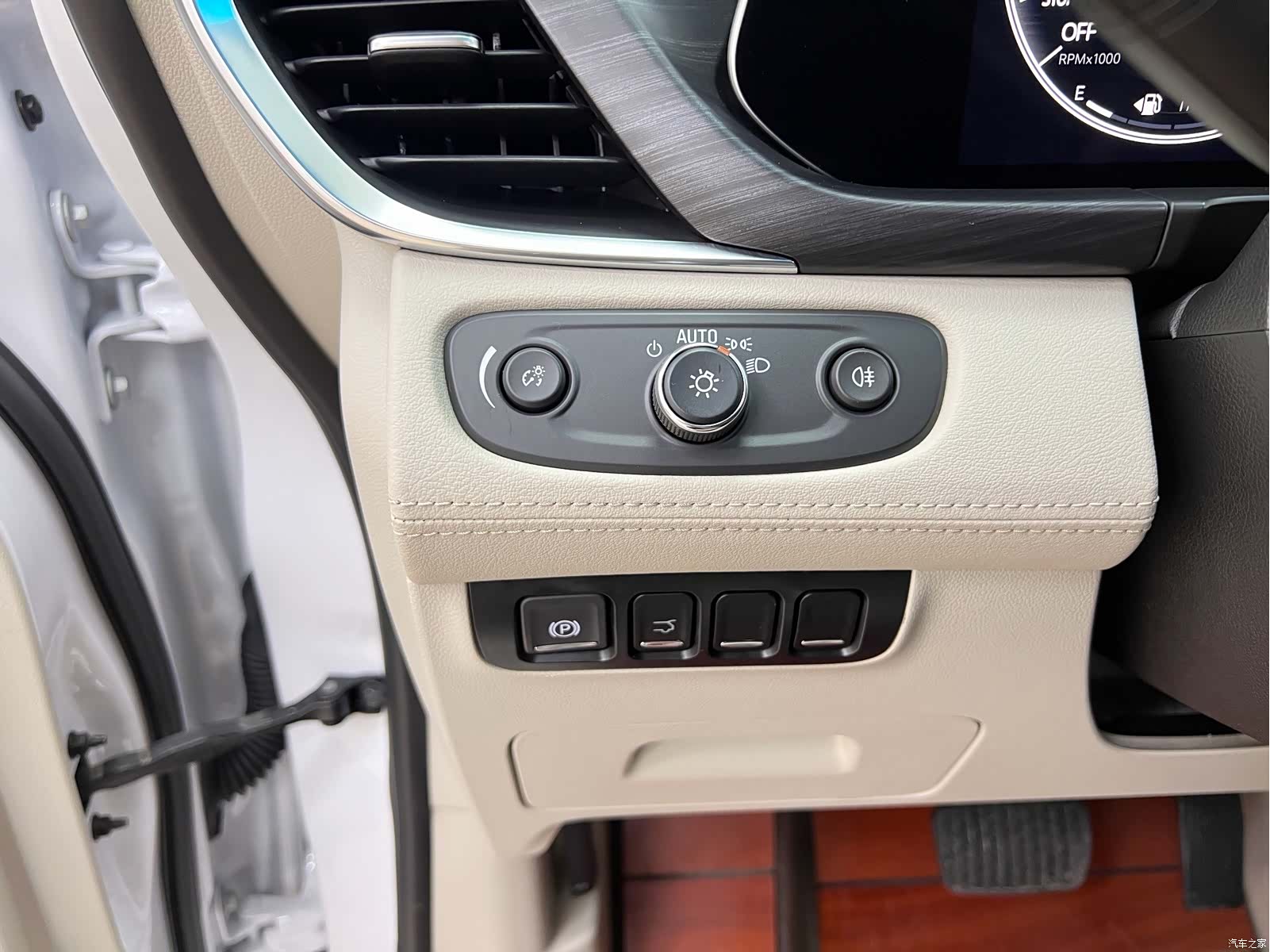 Buick GL8, 2022 22