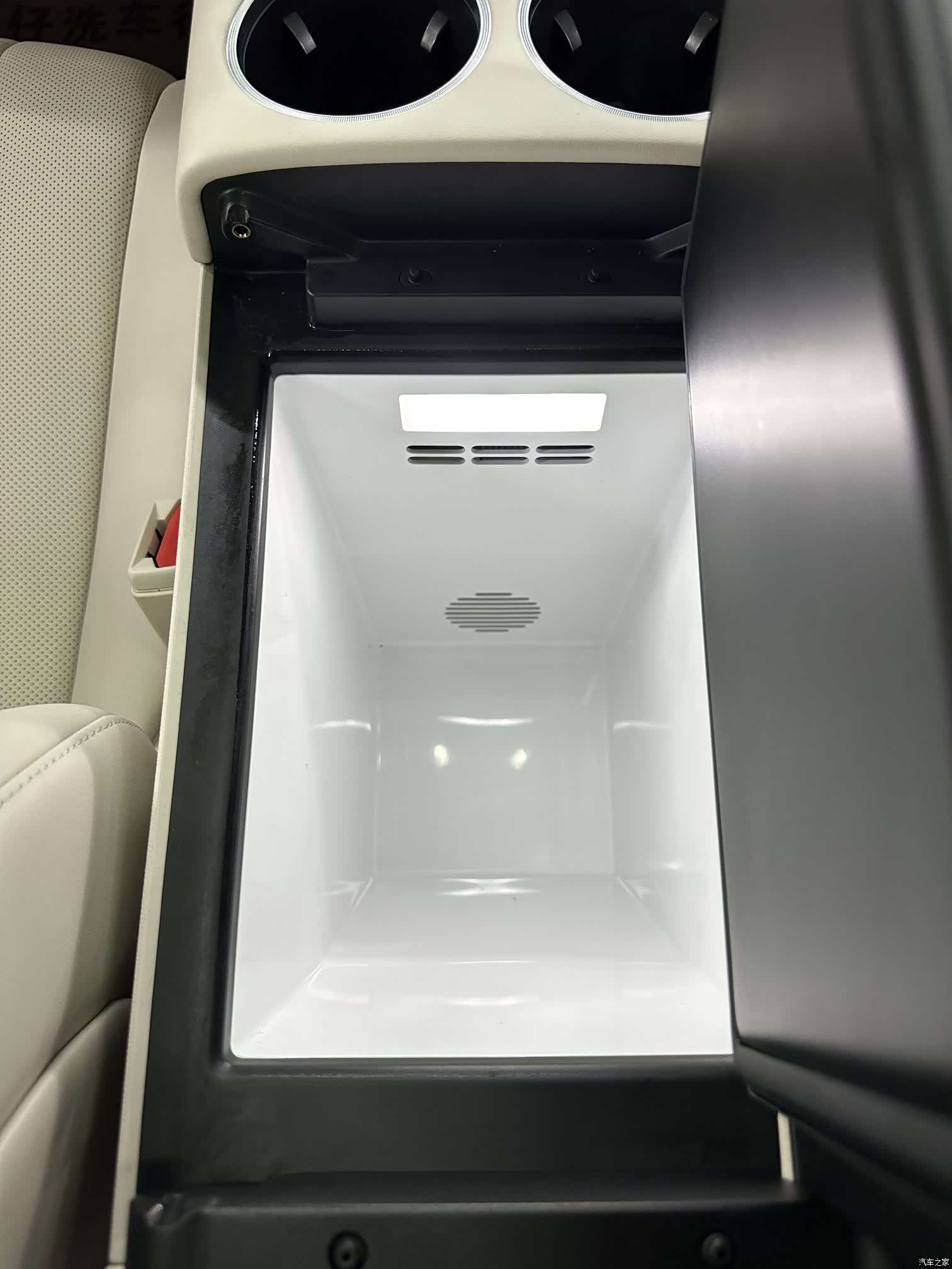 Luxeed R7, 2024 31