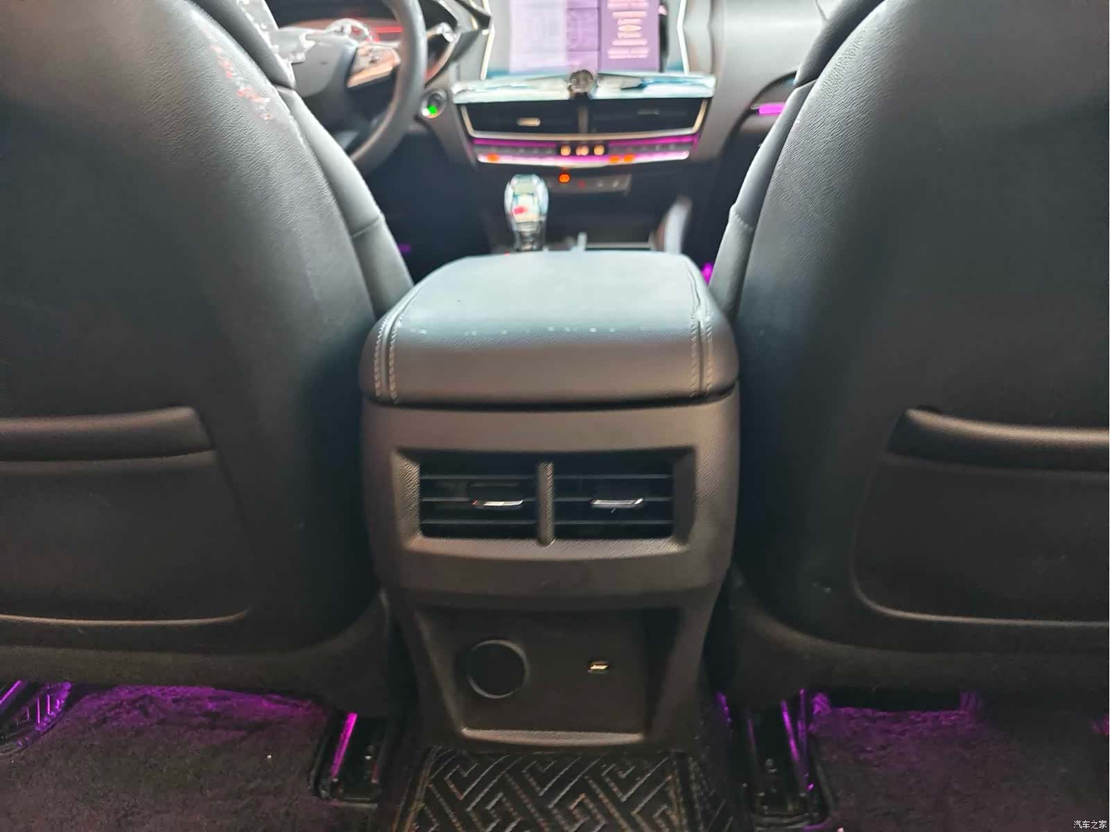 Cadillac CT5, 2024 28