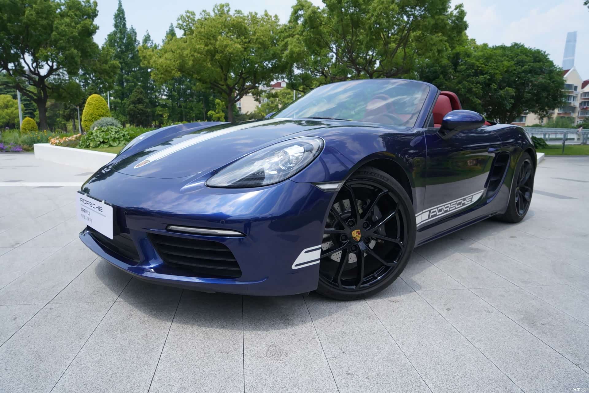 Porsche Boxster, 2024 1