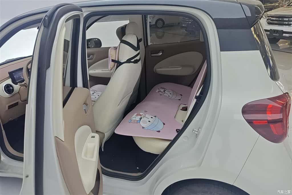 Wuling MINIEV, 2025 11