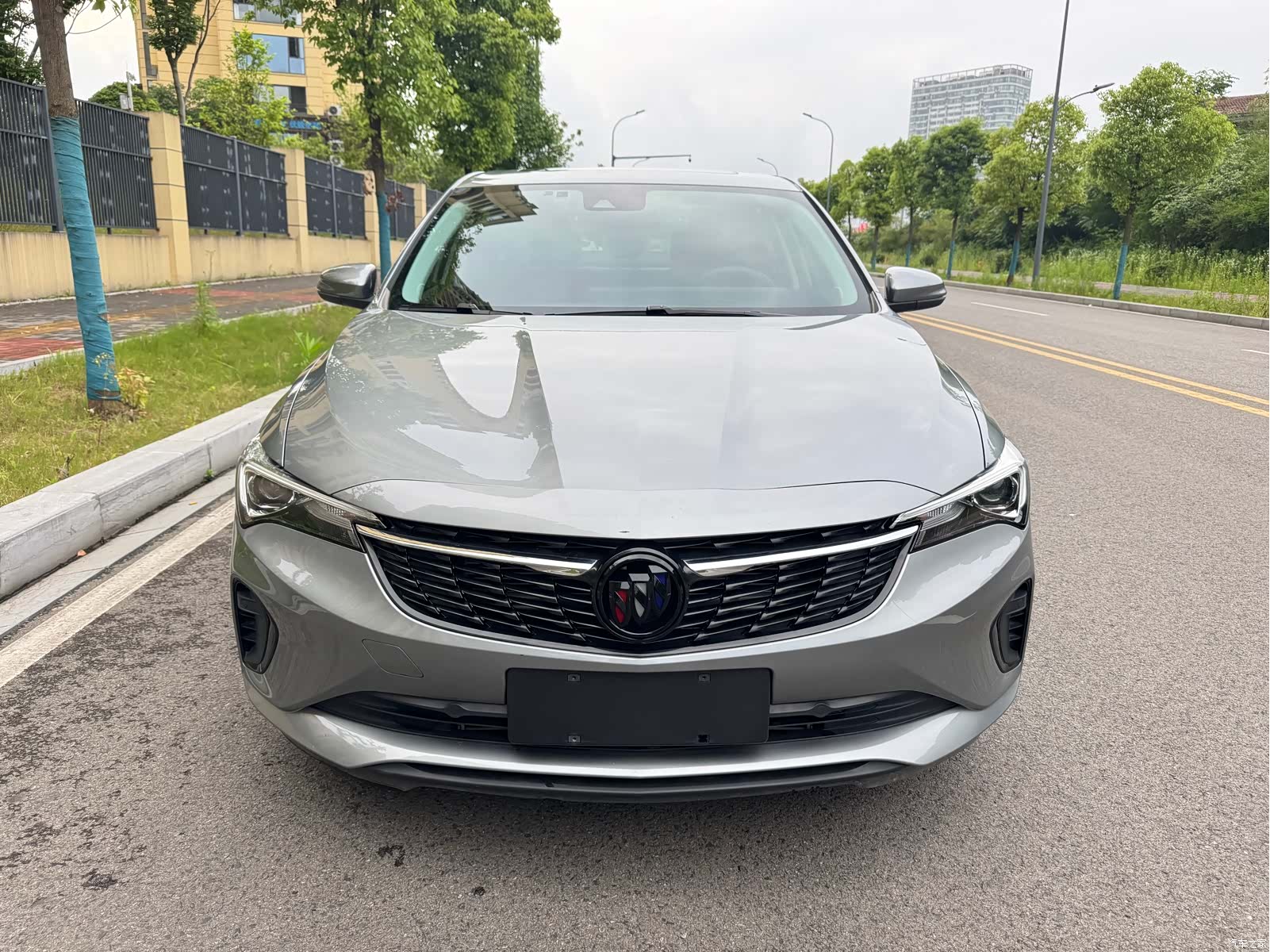 Buick Verano, 2023 2
