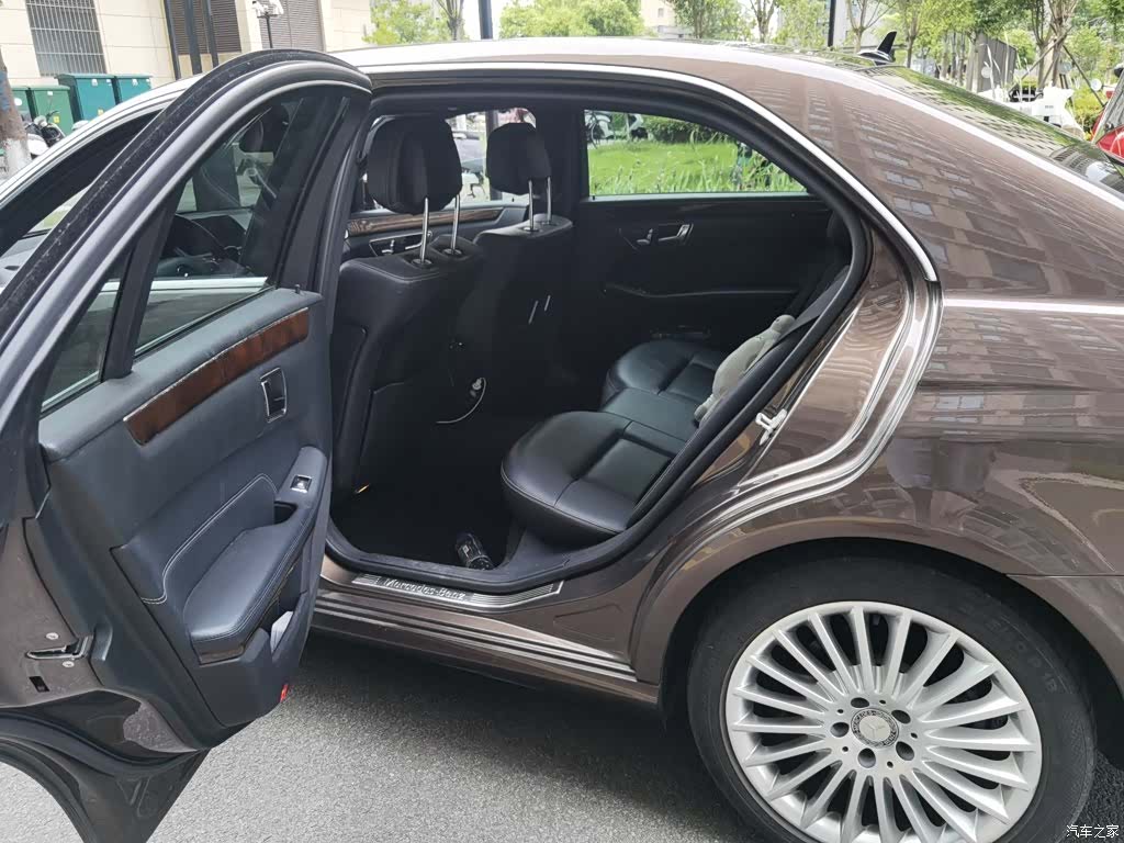 Mercedes-Benz E-Class, 2015 15