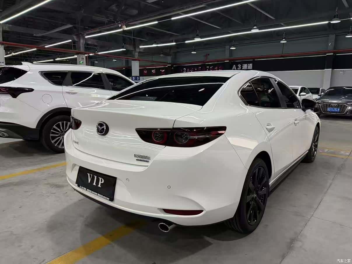 Mazda Mazda3, 2024 10