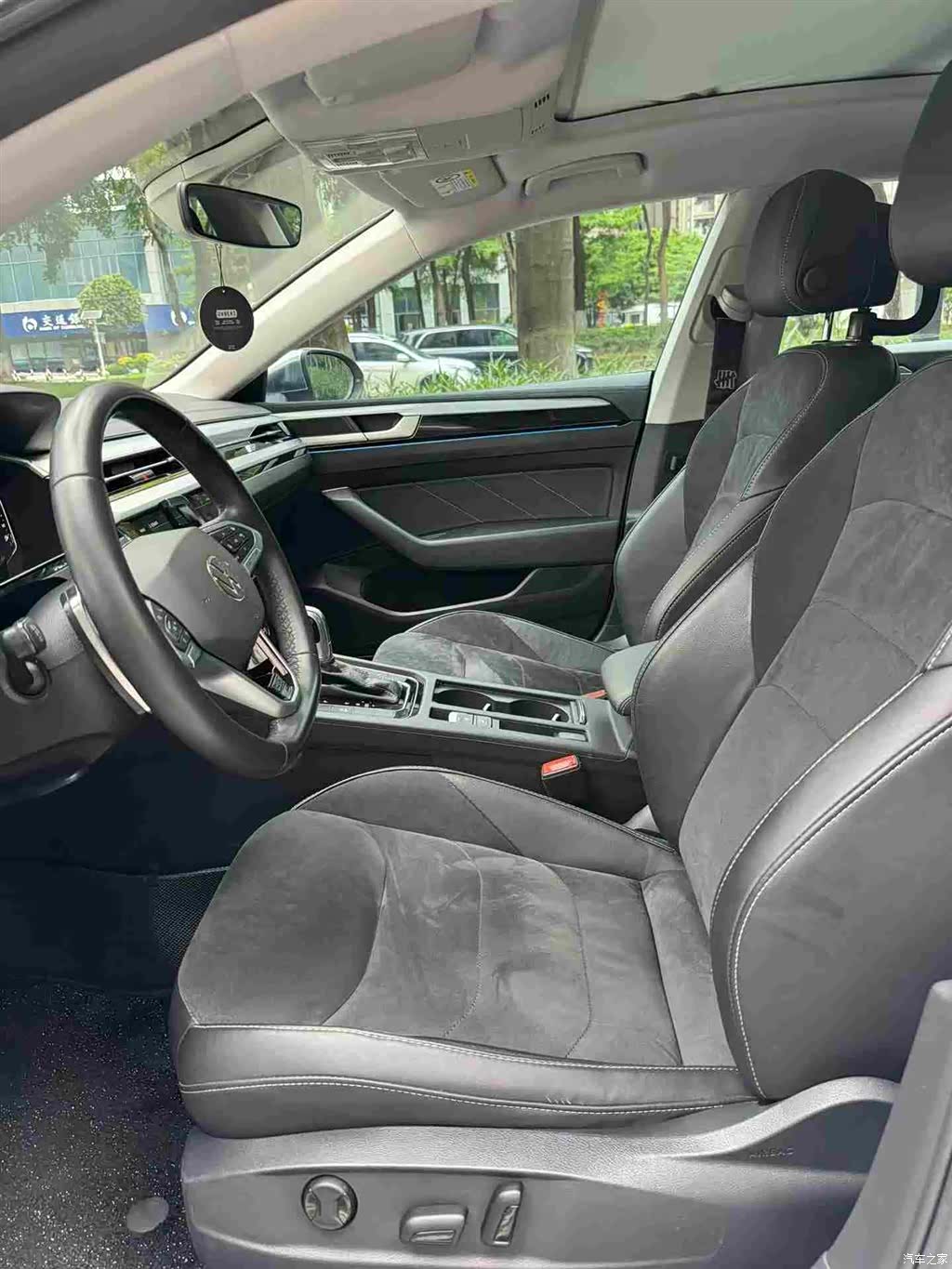 Volkswagen CC, 2021 9