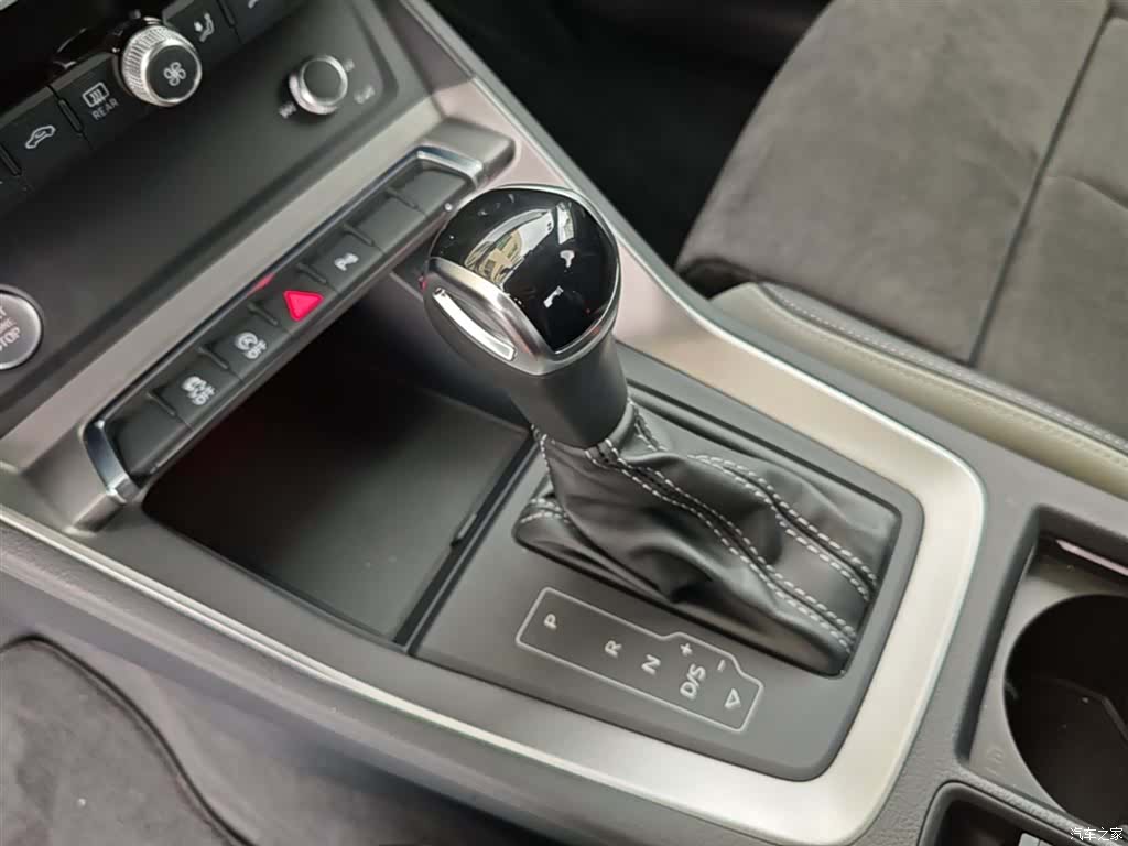 Audi Q3, 2020 14