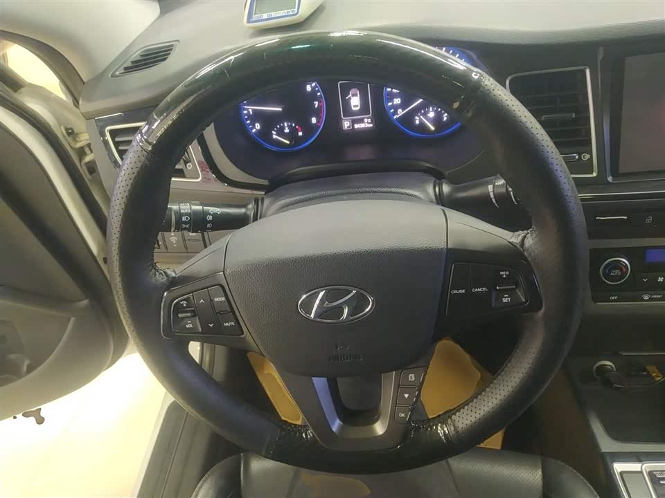 Hyundai Name picture