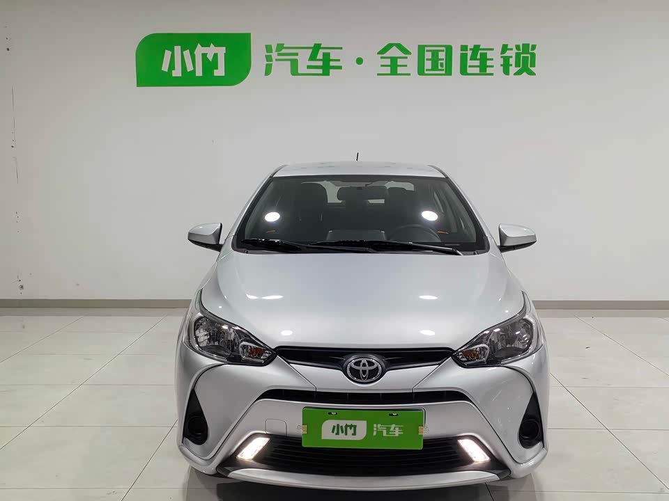 Toyota YARiS L to enjoy