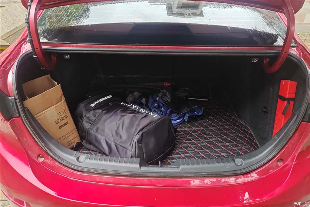 Mazda Mazda3, 2018 4
