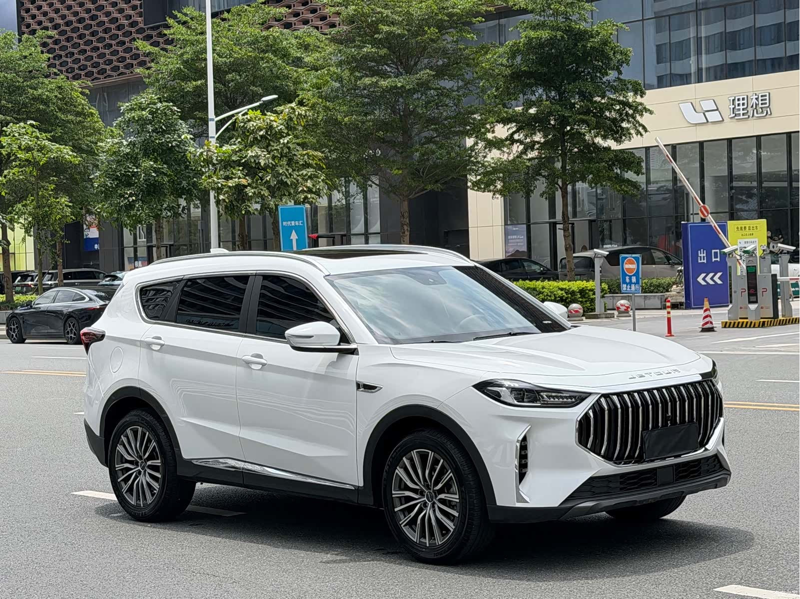Jetour X70, 2024 3