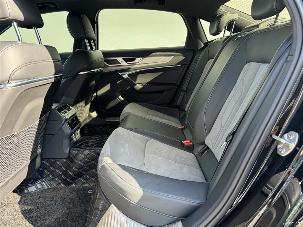 Audi A6L, 2024 21