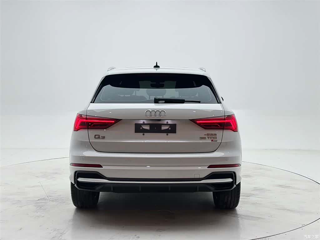 Audi Q3, 2023 все фото
