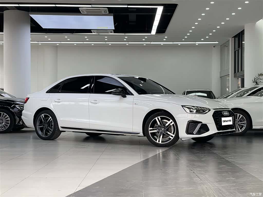 Audi A4L, 2022 3