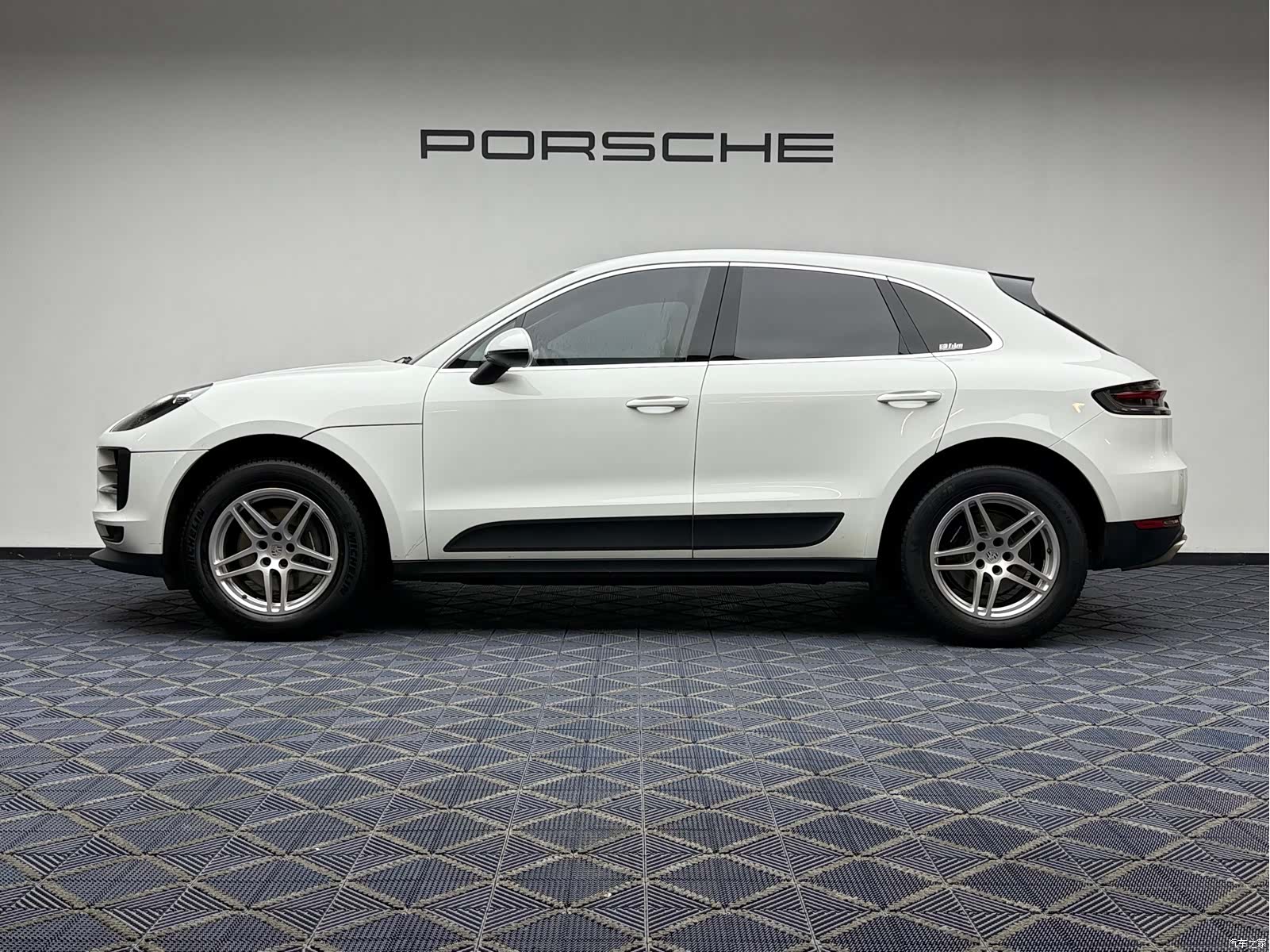 Porsche Macan, 2021 10