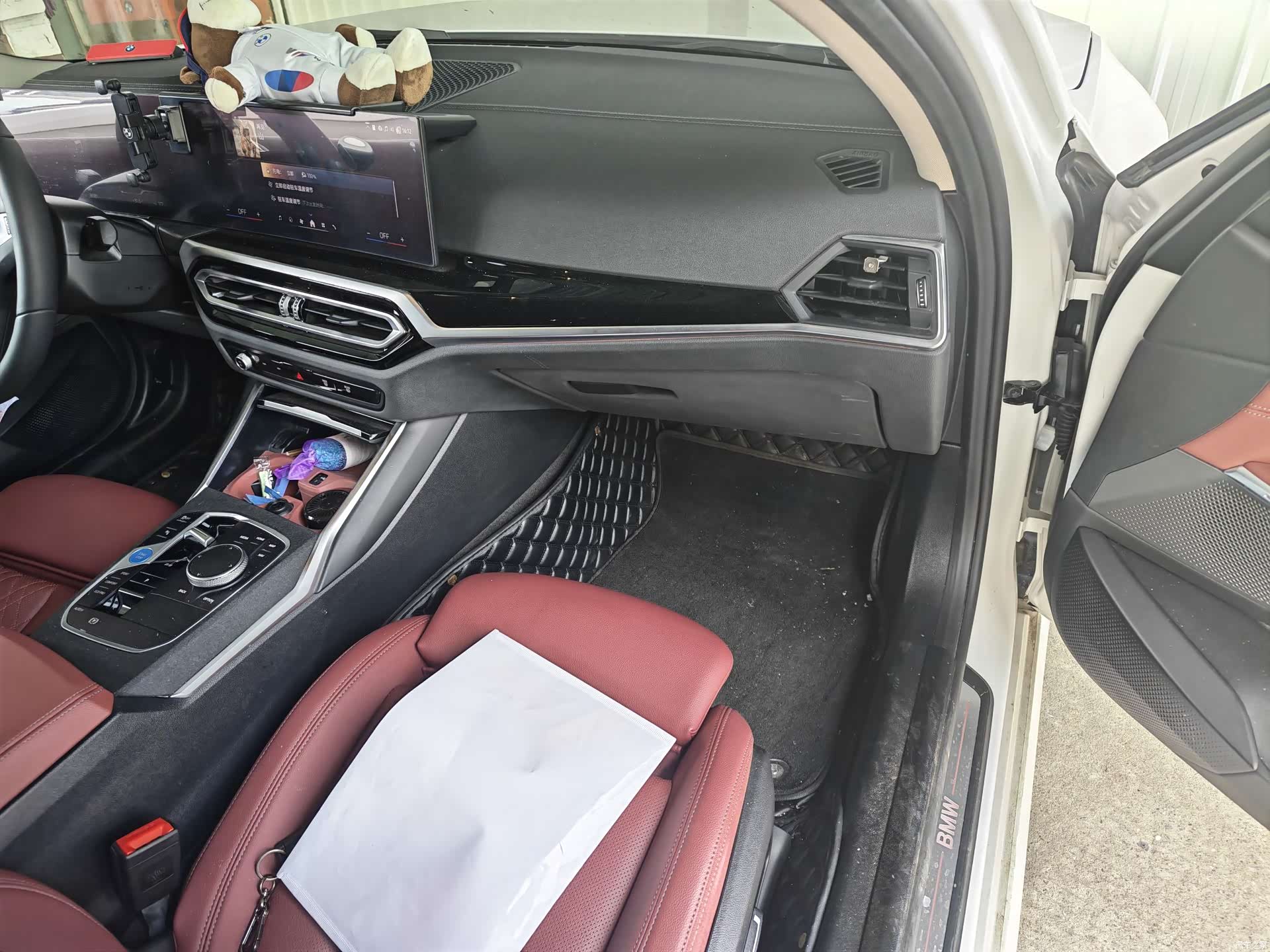 BMW i3, 2024 все фото