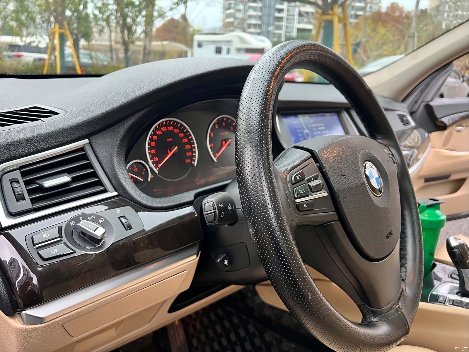 BMW 5 Series, 2010 22