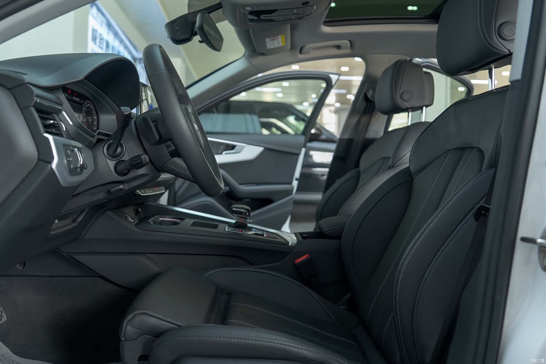 Audi A4L, 2021 11
